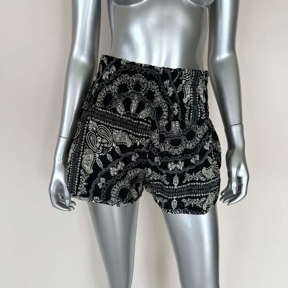 NEW!!! Free People movement shorts size S